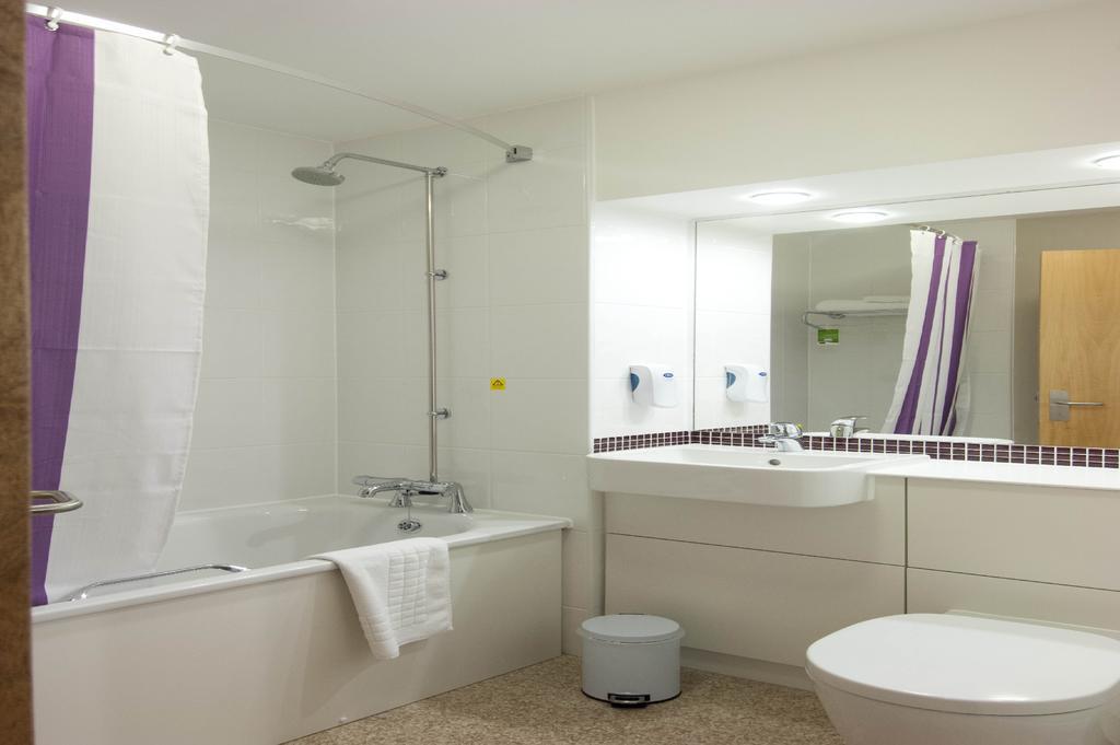 Premier Inn Edinburgh Dalkeith Δωμάτιο φωτογραφία