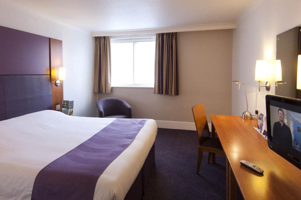 Premier Inn Edinburgh Dalkeith Δωμάτιο φωτογραφία