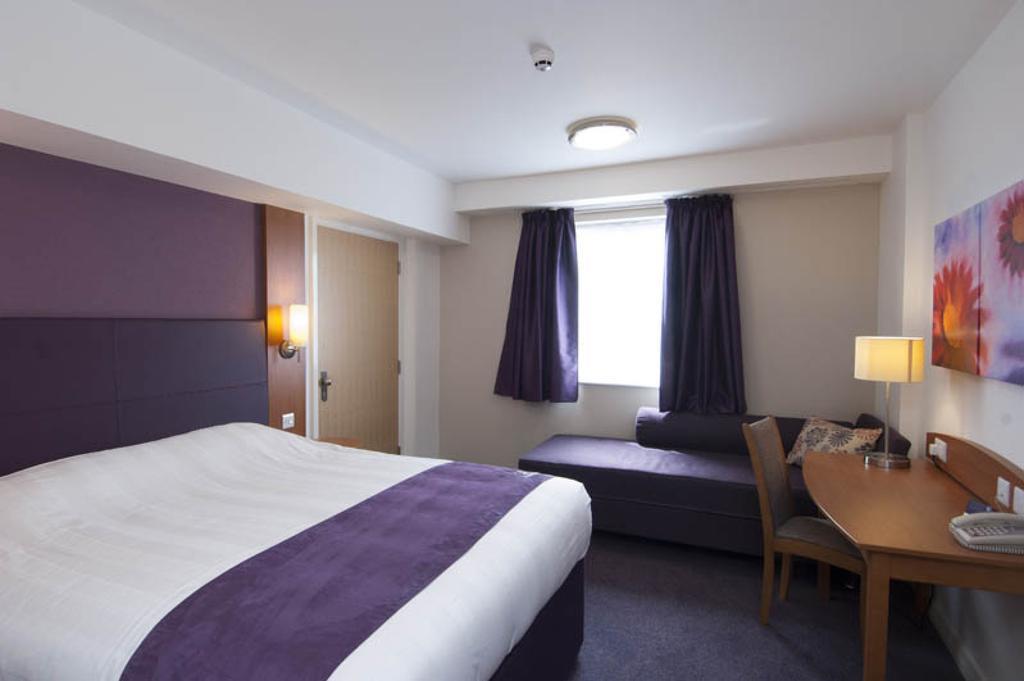 Premier Inn Edinburgh Dalkeith Δωμάτιο φωτογραφία